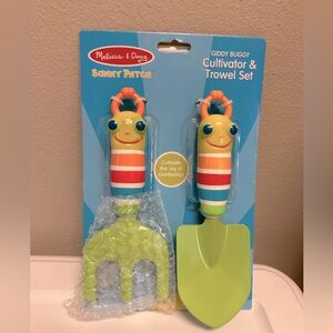 Crossposted! New! Melissa & Doug cultivator & Trowel set